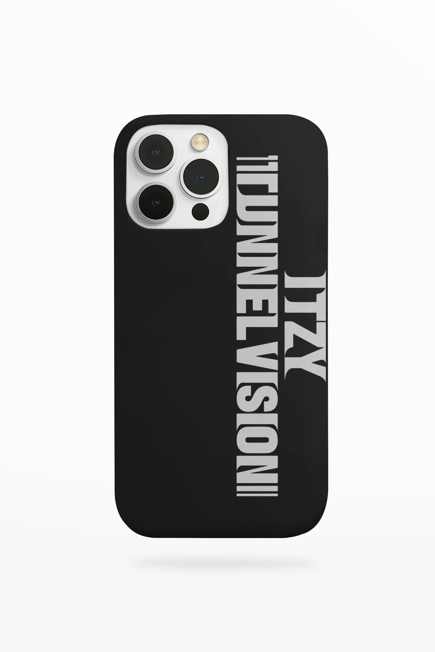 itzy tunnel vision phone case