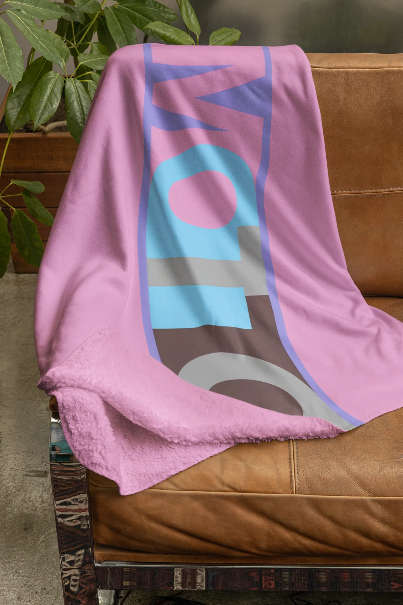 ITZY Moto Column Blanket - Image 2