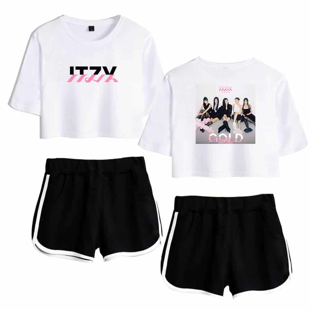 Itzy Gold Tracksuit #3 - Image 4