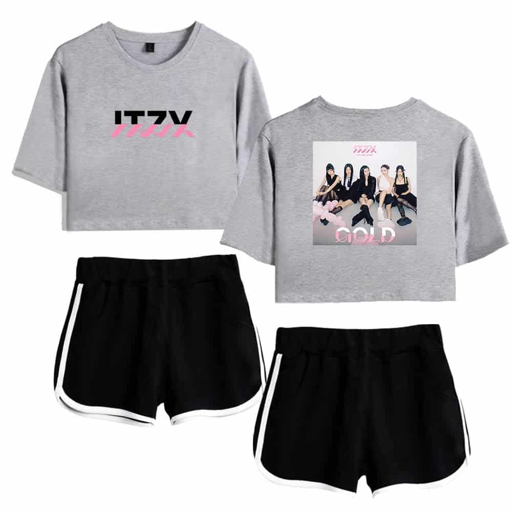 Itzy Gold Tracksuit #3 - Image 6